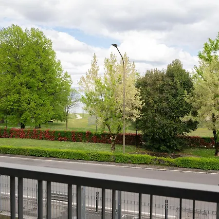 By The Viale Motta - Parco E *